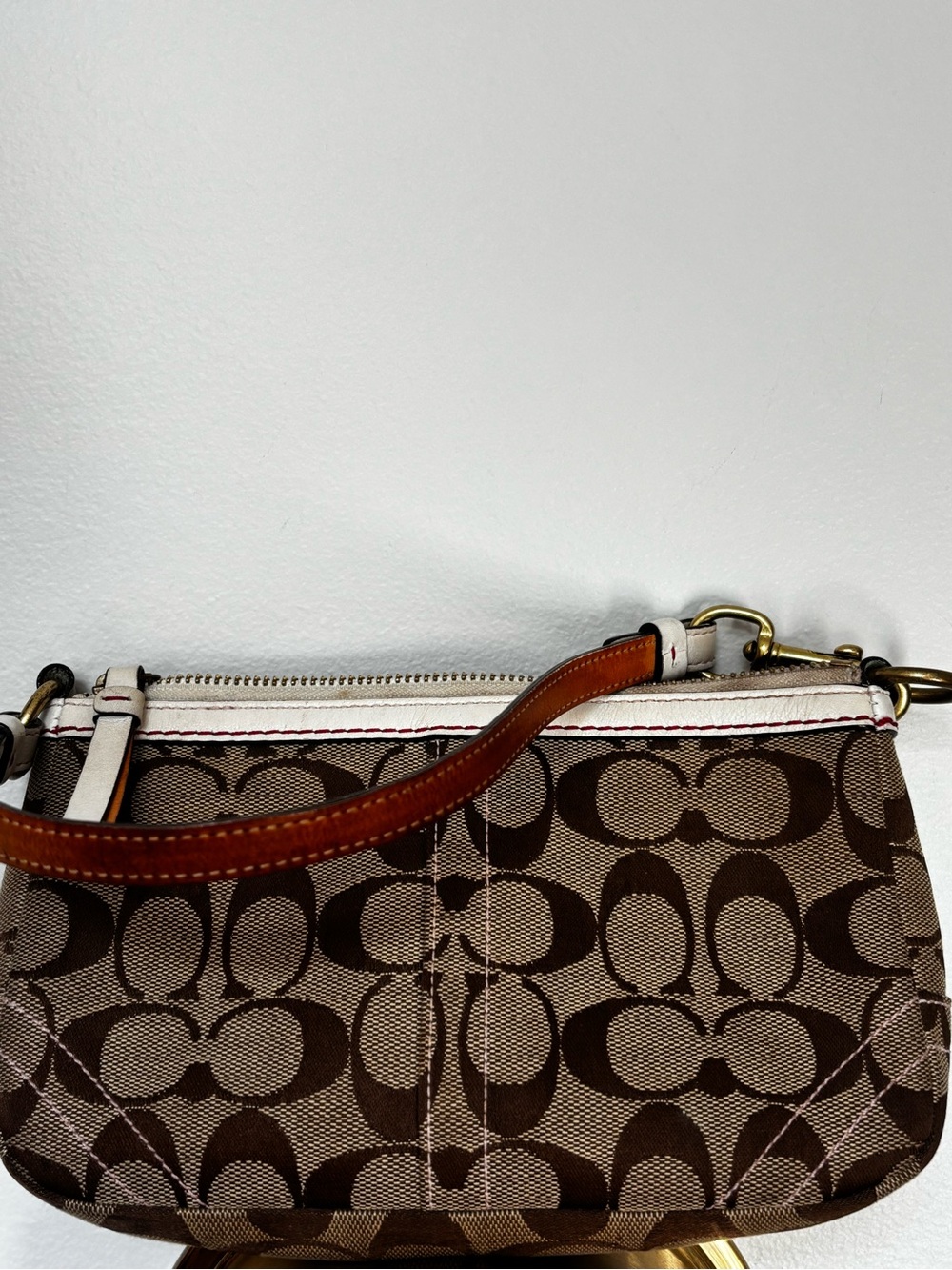 VTG Coach Signature Shoulder Bag with Red and Pink Floral Applique - Picture 9 of 12